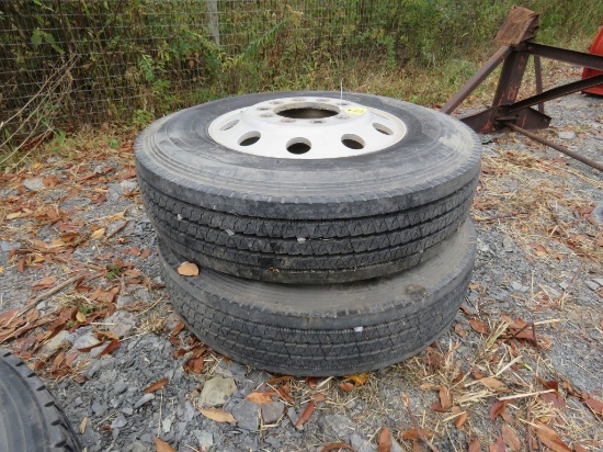 Hankook 11R24.5 Tire w/Alum Rim