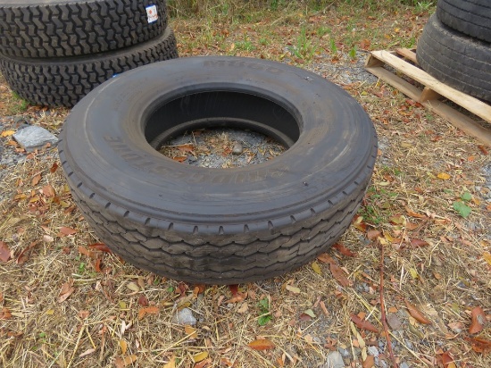 Bridgestone 315/80R22.5 Tire