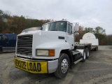 2000 Mack Road Truck