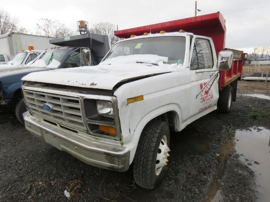 1982 Ford S/A Dump Truck
