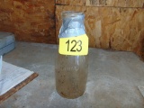 1 Quart Yearick Bros Mill Hall Milk Bottle