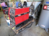 Lincoln Ranger 8 w/Kohler 20hp Engine & Leads