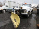 1987 GMC 3500 Flatbed Truck w/Snowplow & Salt Dogg Salt Spreader