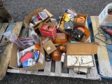 Pallet Lot of Misc Lights