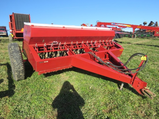 IH 510 Grain Drill w/Grass Box