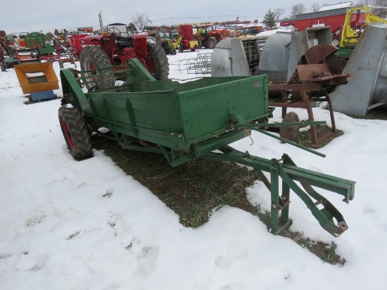 Oliver Superior Ground Drive Manure Spreader