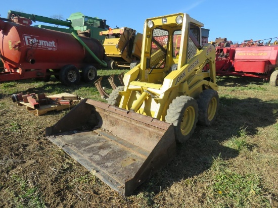 JD 575 Skid Steer