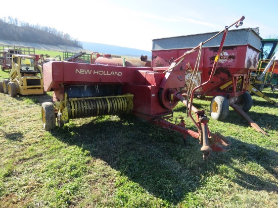 NH 276 Baler w/Thrower