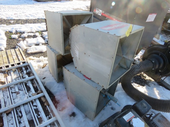 4 Feed Hoppers