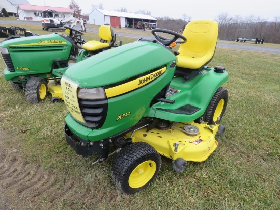 JD X320 Lawn Tractor w/48inch Mower Deck