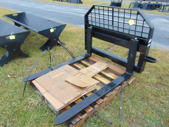 NEW QT 4000lb Pallet Forks