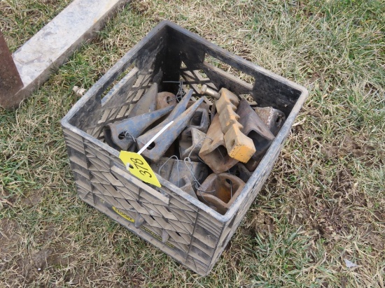 Lot of Bucket Teeth