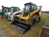 CAT 262D Skid Steer