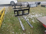 NEW QT Kivel 3500lb Pallet Forks