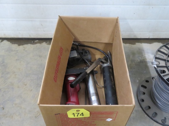 2 Grease Guns