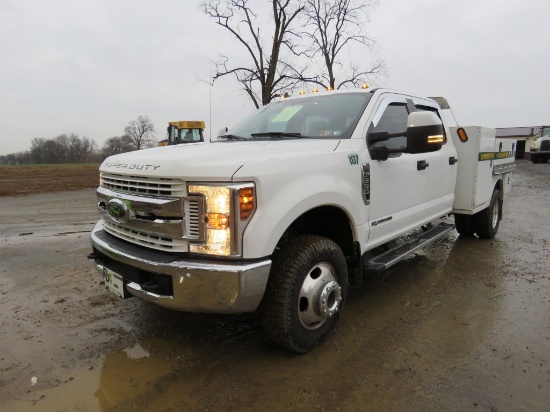 2019 Ford F350 STX Dually Truck w/Martin Alum Service Body