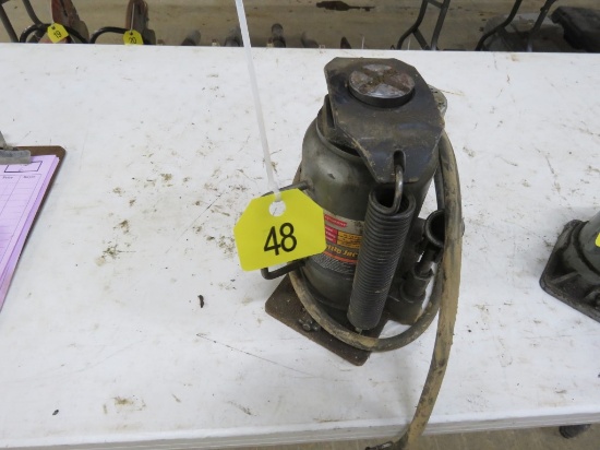 20 Ton Air/Hydro Bottle Jack