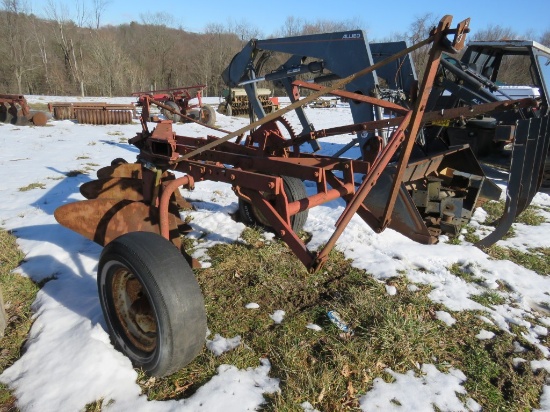 IH 3x Trailer Plow