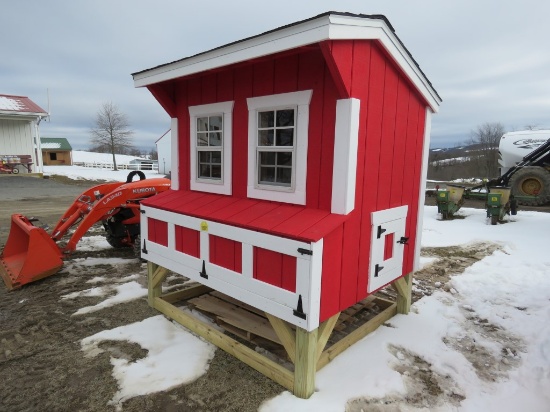 BRAND NEW Chicken House