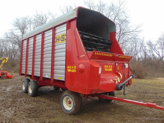 H&S HD Twin Auger Silage Wagon