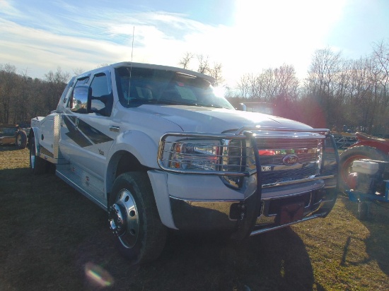2005 Ford 550 Longhorn Lariat Truck