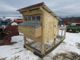 NEW Chicken House w/Wire Pen
