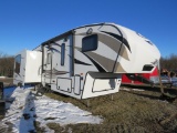 2014 Keystone Cougar 5th Wheel 30ft Camper