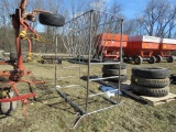 Hay Feeder