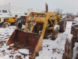 IH 2504 Tractor w/Loader