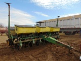 JD 7000 6x Coventional Corn Planter