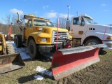 1998 Ford Truck w/SS Salt Spreader & Snowplow