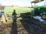 JD 8200 Doulbe Disc Drill Grass Seeder