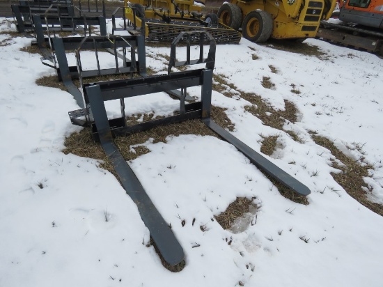 NEW Bobcat Heavy Duty Walk Thru Pallet Forks
