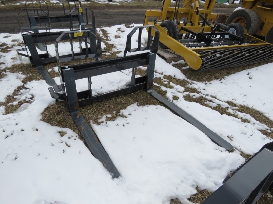 NEW Bobcat Heavy Duty Walk Thru Pallet Forks