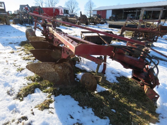 IH 4x 510 Semi Plow