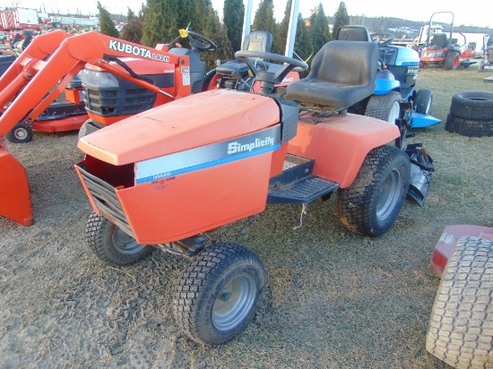 Simplicity lawn tractor w/40in plow