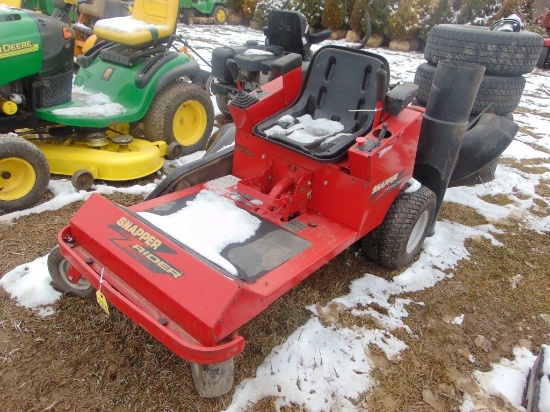 Snapper Rider Lawn Tractor w/ 38in deck and bagger