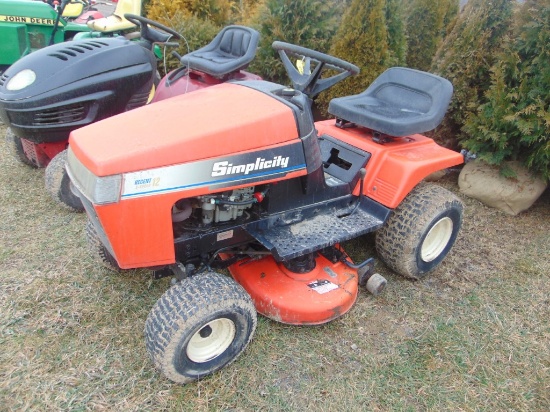Simplicity lawn tractor w/36in deck