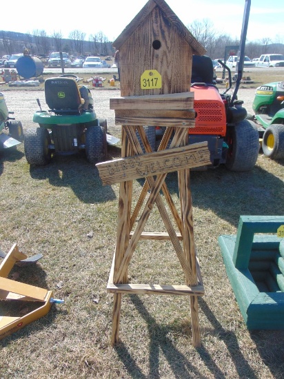 Welcome Birdhouse Stand