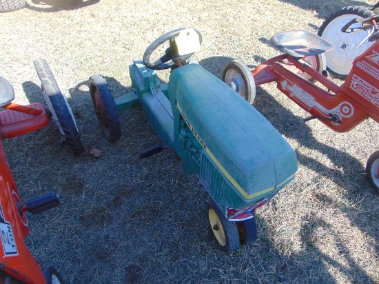 JD Kids Pedal Tractor