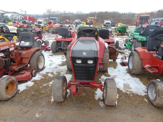 Cub Cadet 195 Lawn Tractor w/ 60in deck