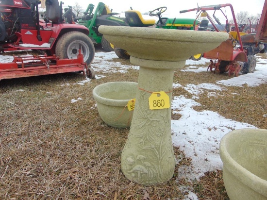 Concrete bird water