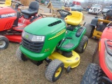 JD L110 lawn tractor w/42in deck