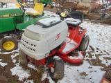 Huskee Supreme Lawn Tractor w/46inch Deck