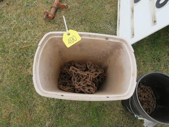 Tub of tire chains