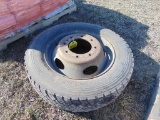 225/70R19.5 tire and rim