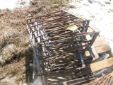 12 Hay Feeders