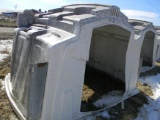 Agri-Plastics Super Hutch