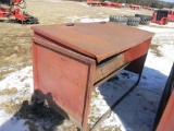 1000lb Tarter Creep Feeder