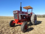 IH 1066 Tractor